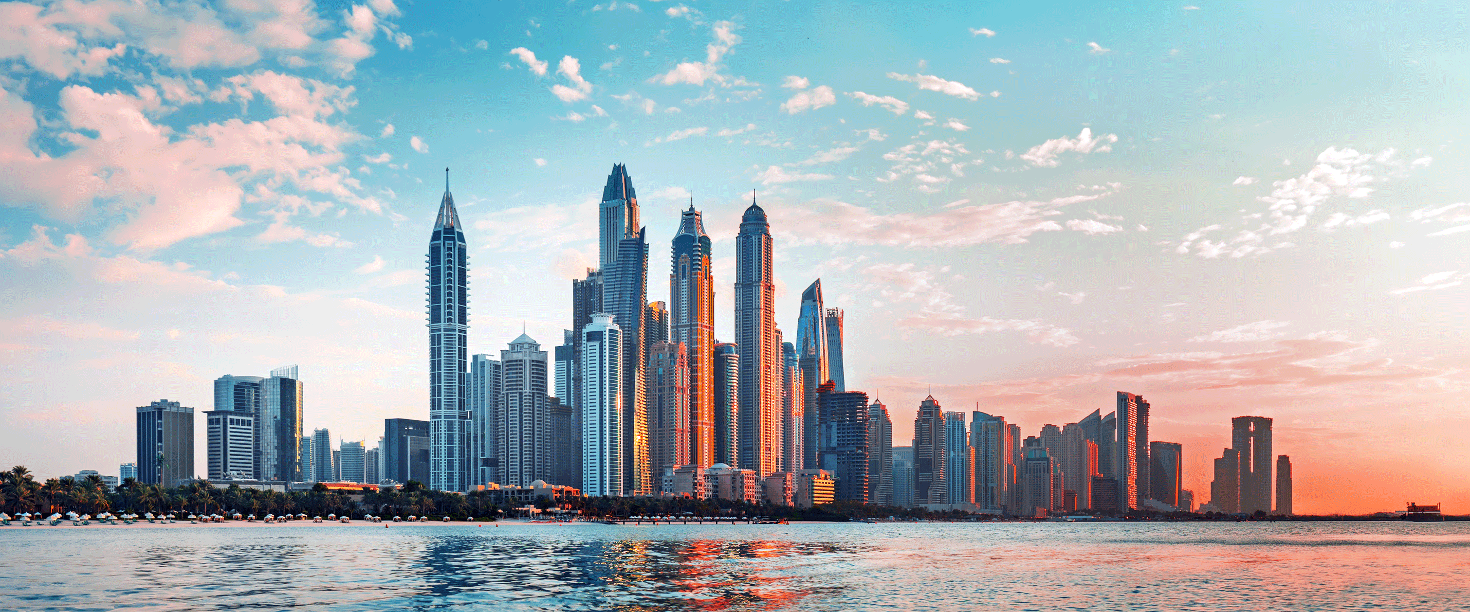 AdobeStock_407741968_Dubai_VAE_web.gif
